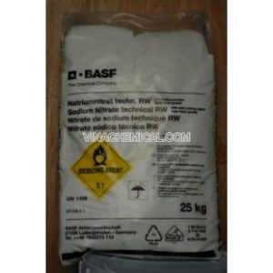 Sodium nitrate (NaNO3)