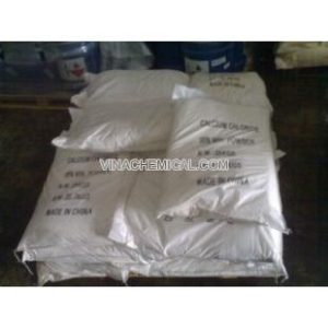 Calcium chloride (CaCl2)