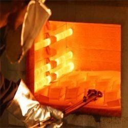 Tẩy rửa trước và sau xử lý nhiệt chi tiết thép