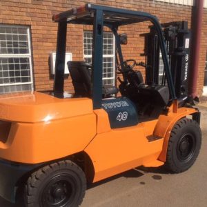 Xe nâng cũ Nhật Bản chính hãng chất lượng cao